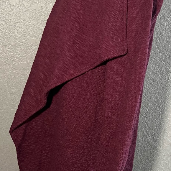 Steve Madden Elegant Burgundy Women's Sweater jacket size XS - Picture 3 of 4